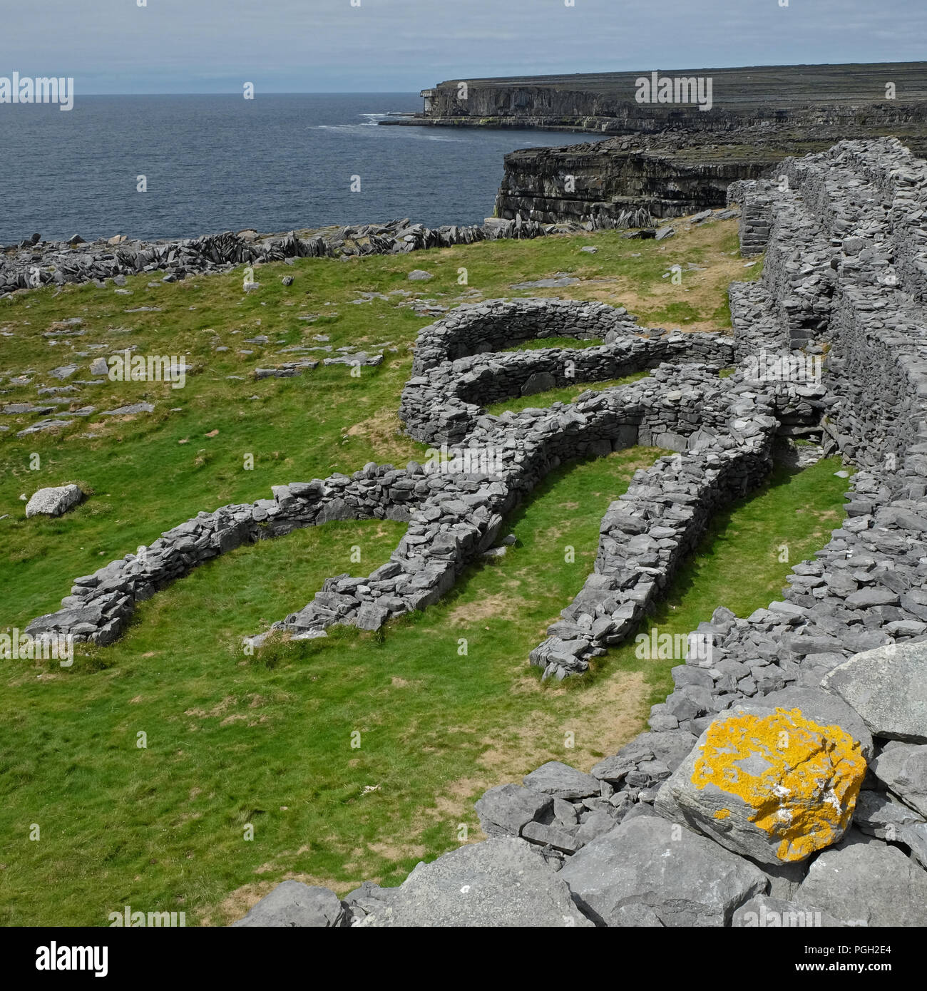 Die schwarze Festung, Inis Mór, Aran Islands, Grafschaft Galway. Stockfoto