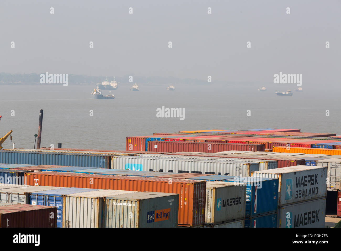 Der Hafen von mongla ist die zweite geschäftigsten Hafen von Bangladesch. Es ist in Bagerhat Bezirk im südwestlichen Teil des Landes. Stockfoto