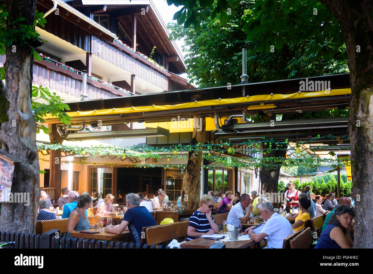 Oberstdorf: historisches Hotel und Restaurant "Traube", Schwaben, Allgäu,  Schwaben, Bayern, Bayern, Deutschland Stockfotografie - Alamy