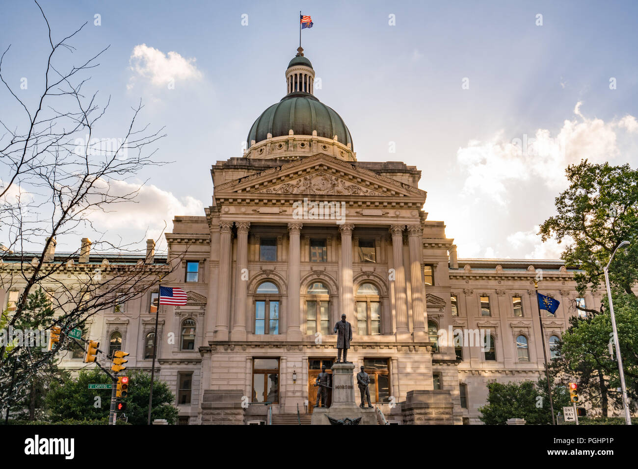 INDIANAPOLIS, 18. JUNI 2018: Indiana State Capital Building in Downtown Indianapolis, Indiana Stockfoto
