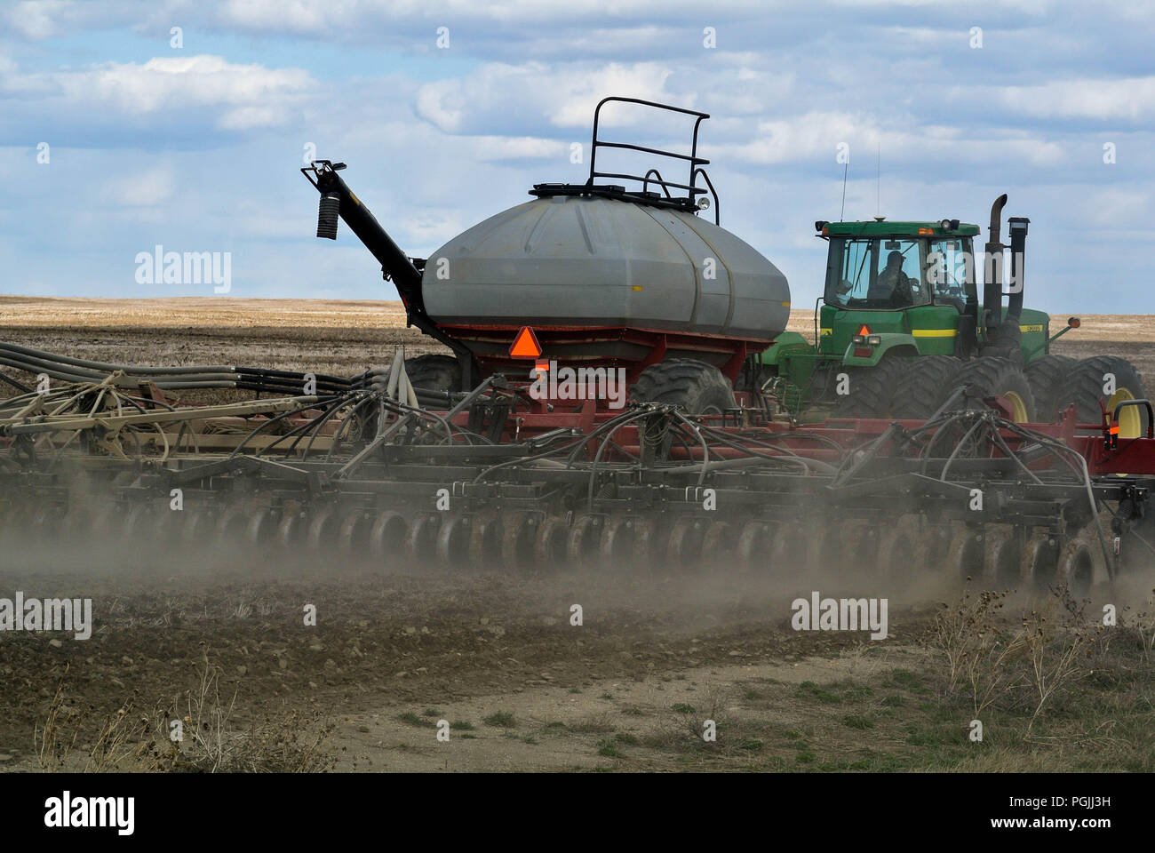 Pneumatische Drillmaschine seeding in Montana Stockfoto