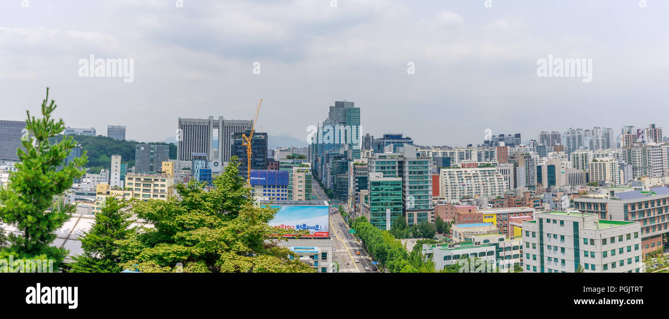Seoul, Südkorea - May 21, 2018: Eine Ansicht von Gangnam-daero Avenue übersicht Seoul Central District Court in Gangnam Bezirk, Seoul, Korea Stockfoto