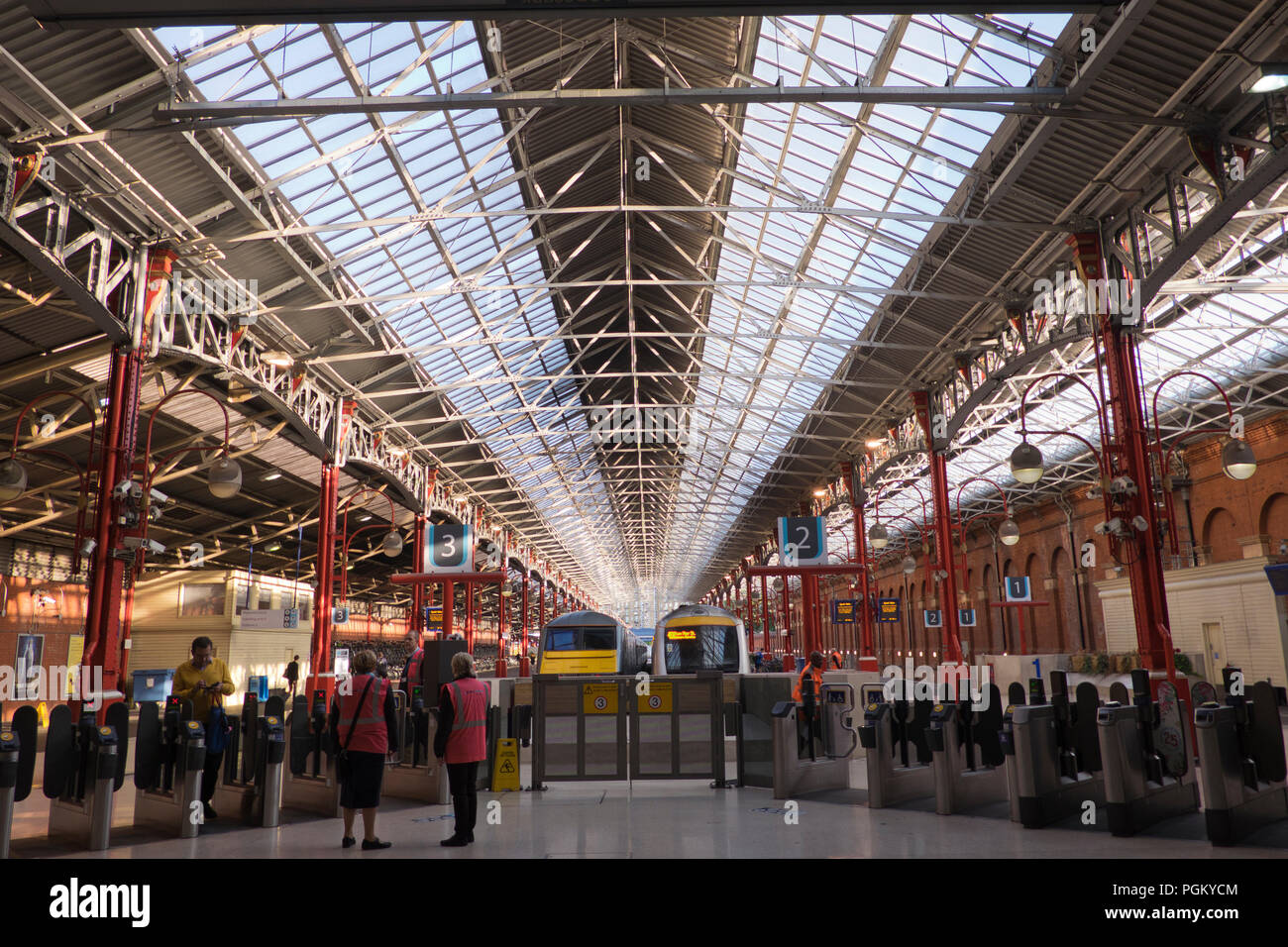 In der Marylebone Station London Vereinigtes Königreich Stockfoto
