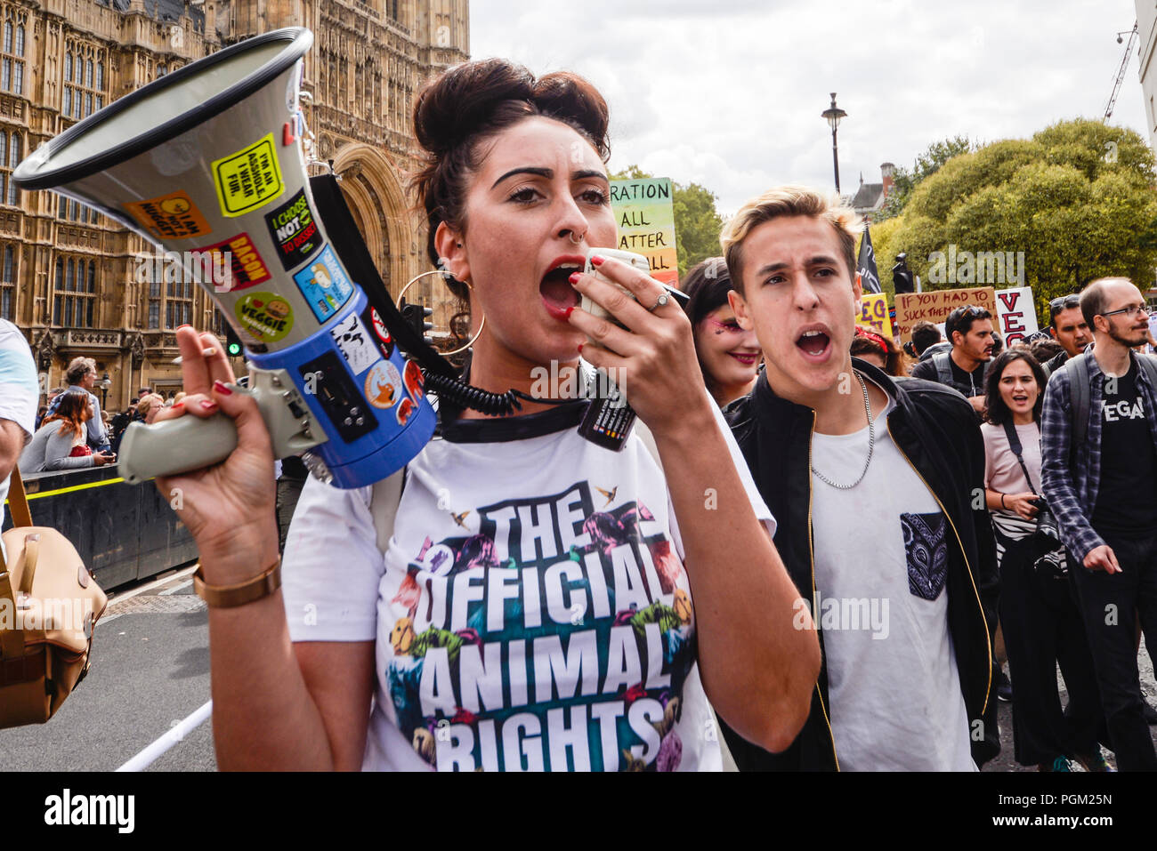 Die offizielle Tierrechte März statt mit Demonstranten vor den Häusern des Parlaments von Surge organisiert, bestehend aus Veganer protestieren Stockfoto