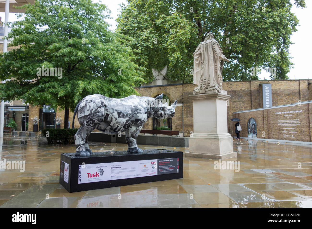 David's Schafgarbe Tusk Rhino auf Herzog von York Square, King's Road, Chelsea, London, SW3, UK Stockfoto