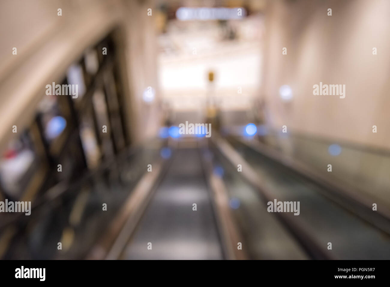 Defokussiertem Hintergrund Bild der Shopping Mall Stockfoto