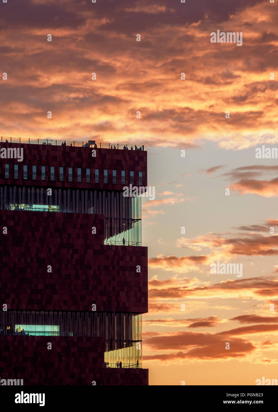 Museum aan de Stroom bei Sonnenuntergang, Antwerpen, Belgien Stockfoto