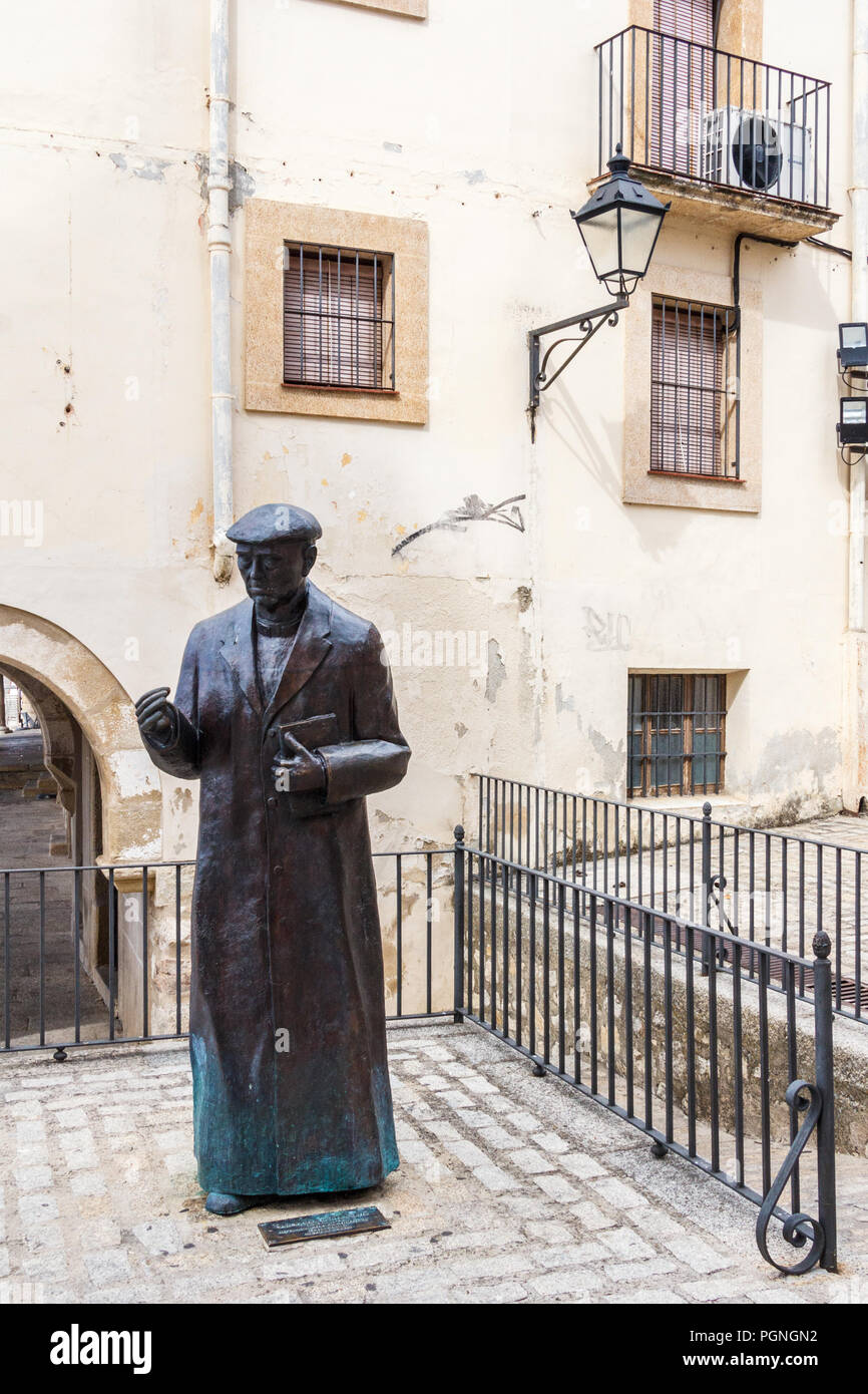 Statue von Römisch-katholischen Priester Don Ramon Nunez Martin, Trujillo, Spanien Stockfoto