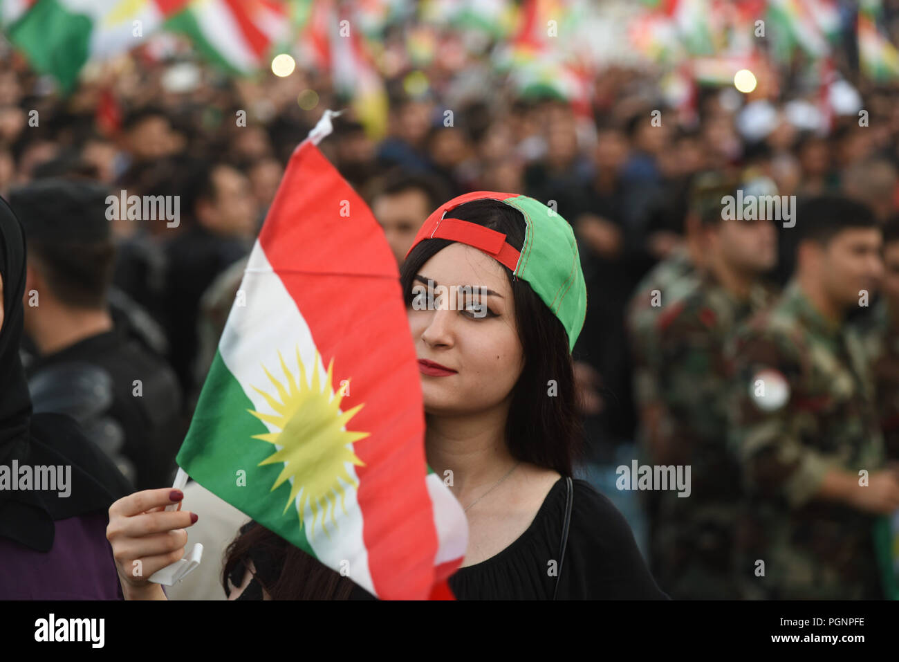 September 22 17 Erbil Kurdistan Kurdische Frauen Nehmen An Grosskundgebung Fur Kurdische Unabhangigkeit Zehntausende Irakische Kurden Versammelten Sich Zu Einer Massenkundgebung Fur Das Referendum Fur Die Unabhangigkeit Kurdistans Rassemblement