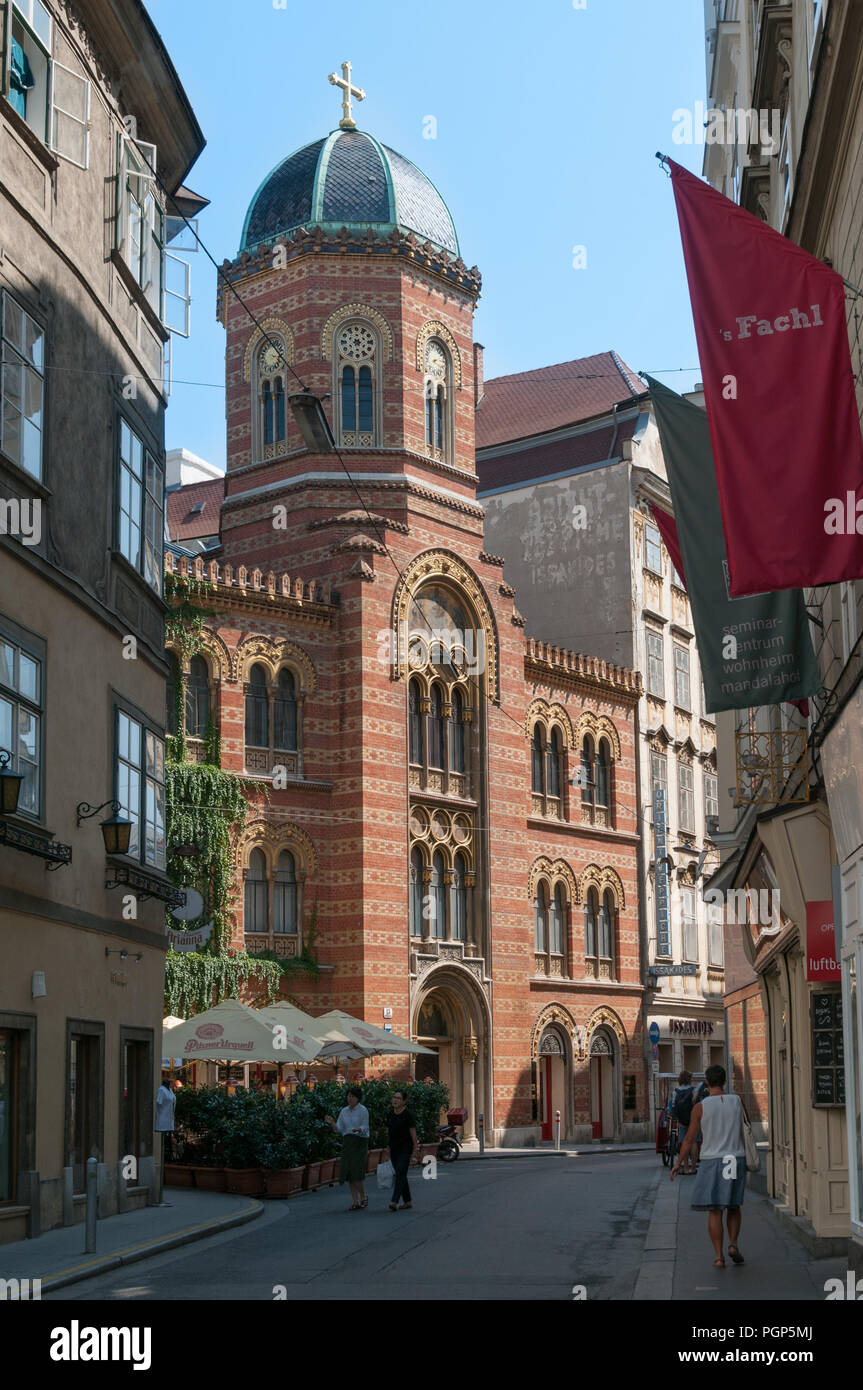 Griechisch-orthodoxe Kirche der Heiligen Dreifaltigkeit, Wien, Österreich Stockfoto Griechisch-orthodoxe Kirche der Heiligen Dreifaltigkeit, Wien, Österreich Stockfoto