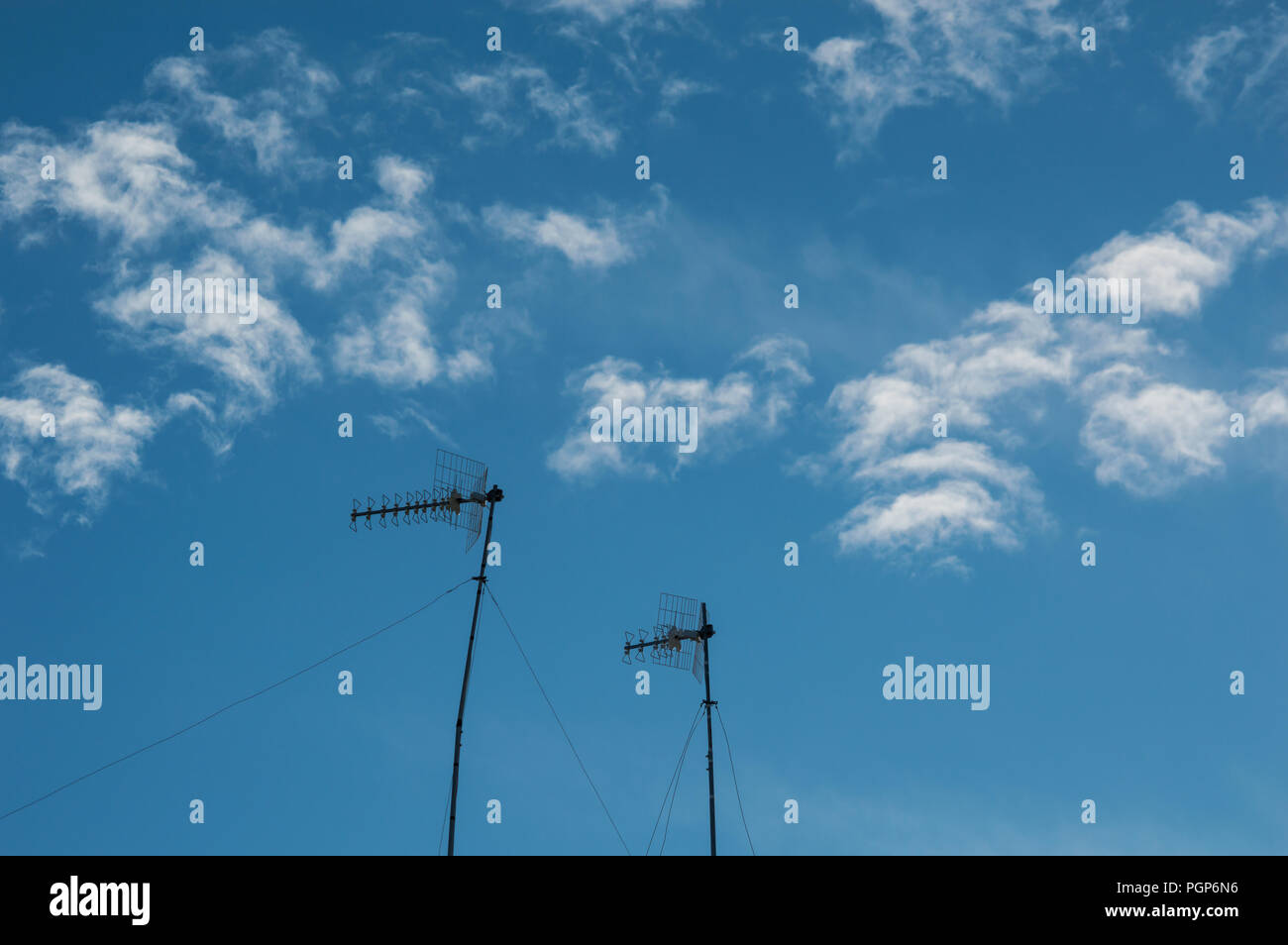 Antennen in den Himmel Stockfoto