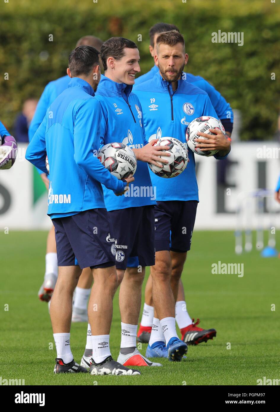 Firo: 28.08.2018, Fußball, 1.Bundesliga, Saison 2018/2019, FC Schalke 04, Ausbildung, Sebastian Rudy | Verwendung weltweit Stockfoto