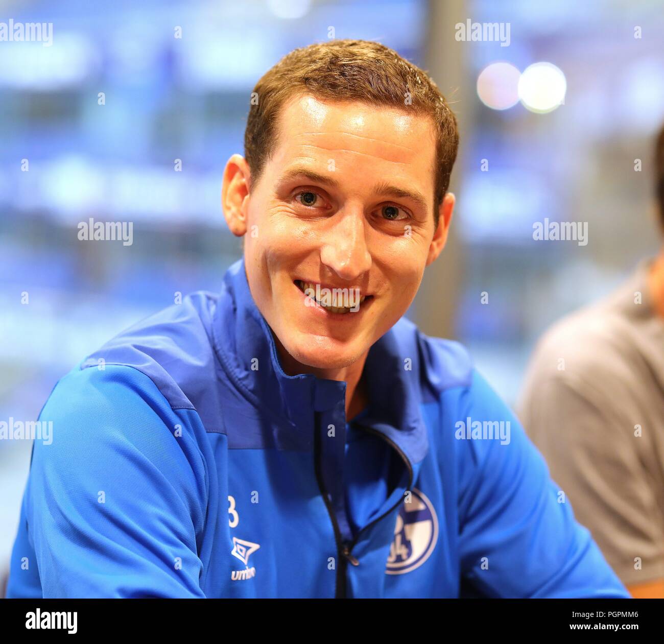 Firo: 28.08.2018, Fußball, 1.Bundesliga, Saison 2018/2019, FC Schalke 04, Ausbildung, Sebastian Rudy, Porträt | Stockfoto