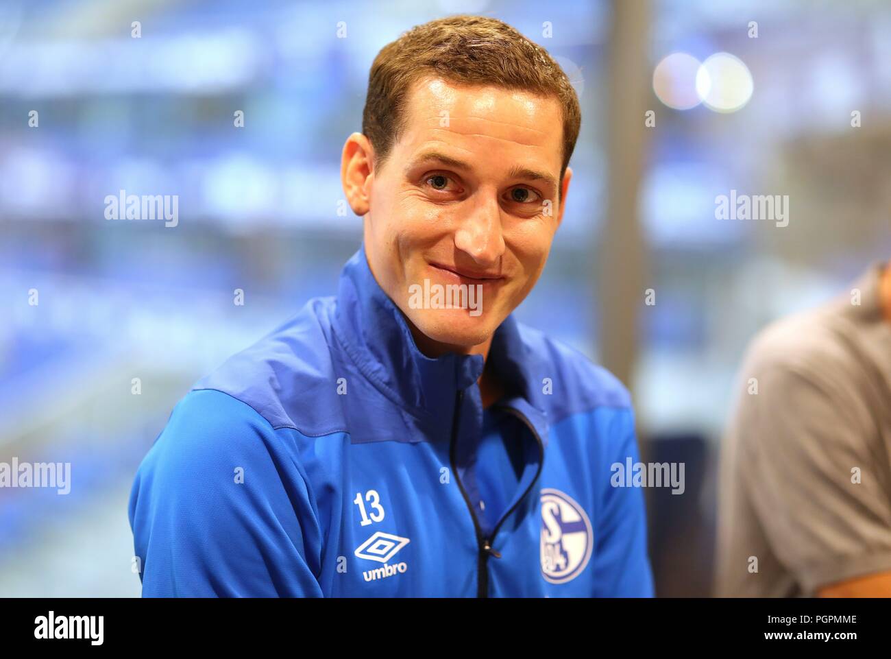 Firo: 28.08.2018, Fußball, 1.Bundesliga, Saison 2018/2019, FC Schalke 04, Ausbildung, Sebastian Rudy, Porträt | Stockfoto