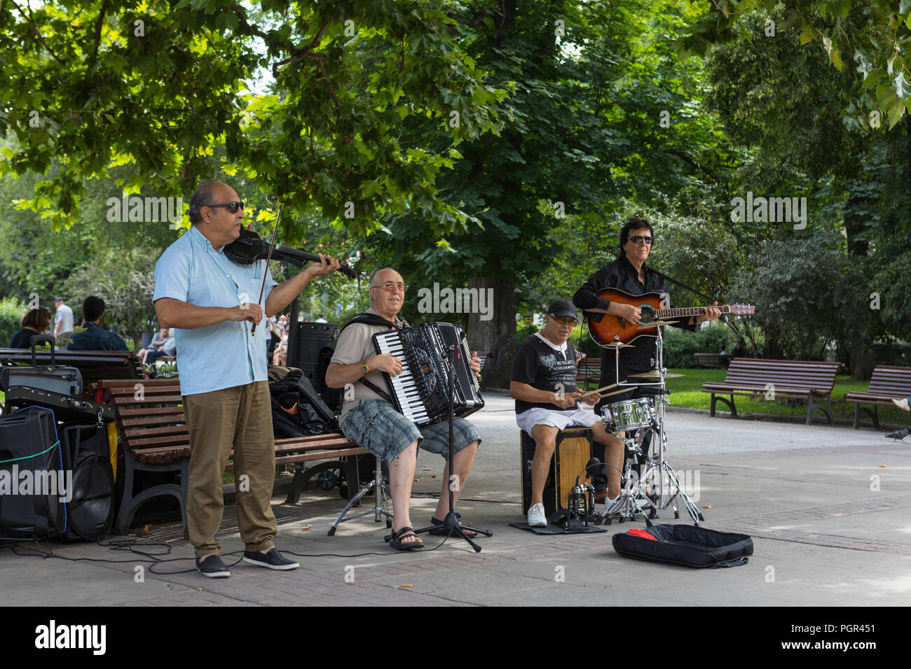 Gruppe von Musikern in der Stadt Garden Park von Sofia, Bulgarien spielen Stockfoto
