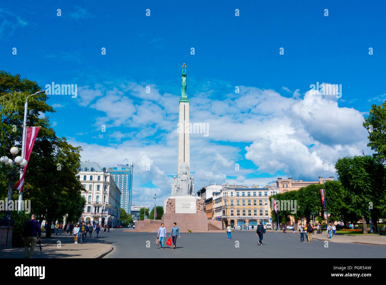 Der piemineklis, Freiheitsdenkmal, der pieminekla laukums, Riga, Lettland Stockfoto