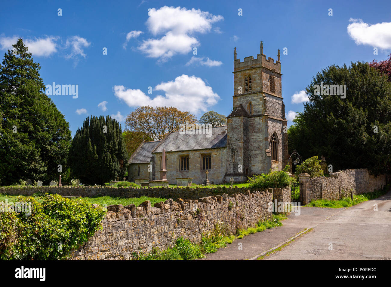 Dorfkirche an Dunkerton, Somerset, England. Stockfoto
