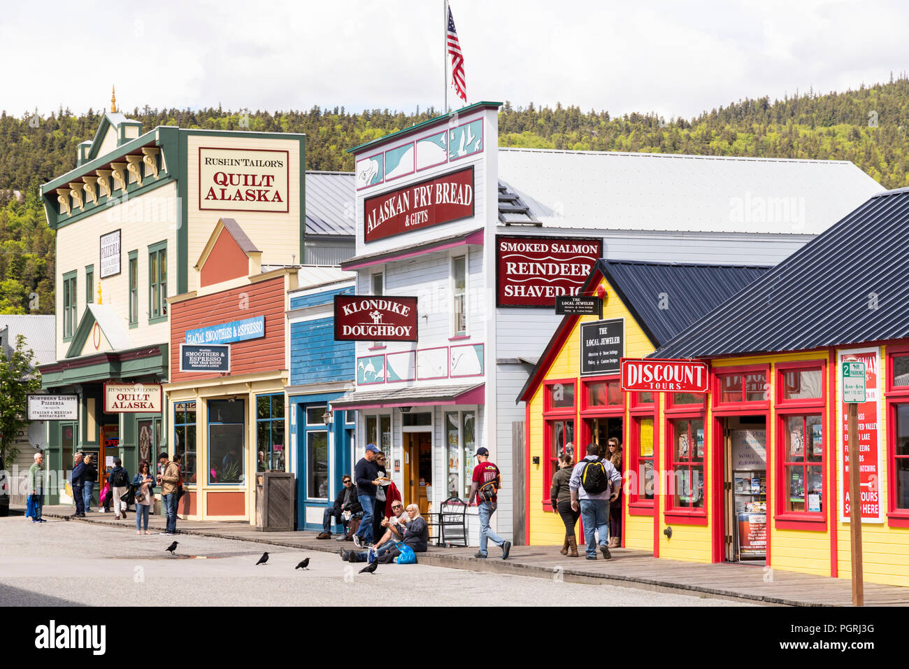 Geschäfte in der Hauptstraße in Skagway, Alaska USA Stockfoto
