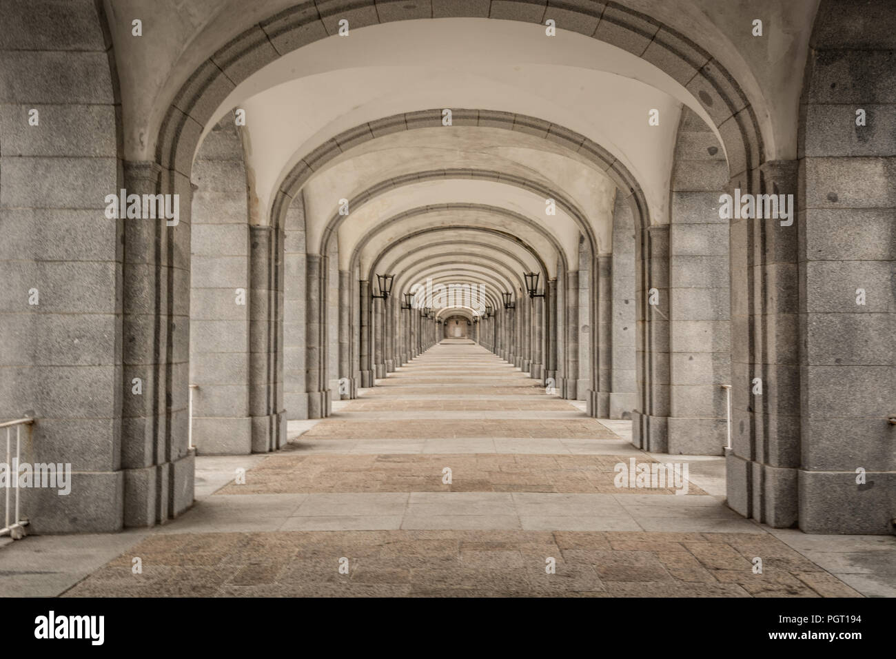 Francisco Franco Mausoleum in der Nähe von Madrid zu einem Ort der "Versöhnung" für ein Land, das immer noch mit dem Erbe des Diktators kommenden gedreht werden. Stockfoto