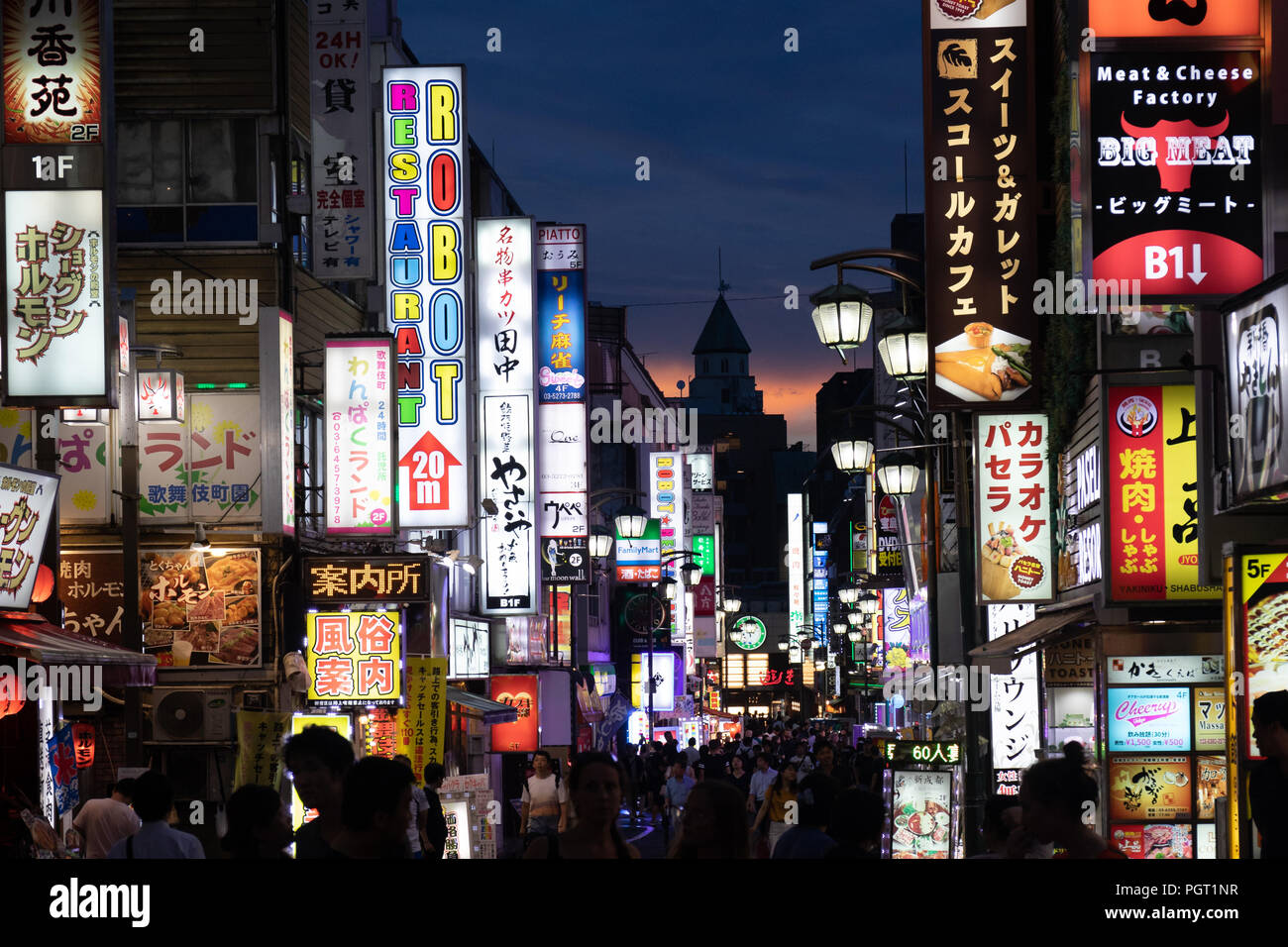 Die kabukicho rotes Licht- und Unterhaltungsviertel in der Tokyo Shinjuku district. Stockfoto