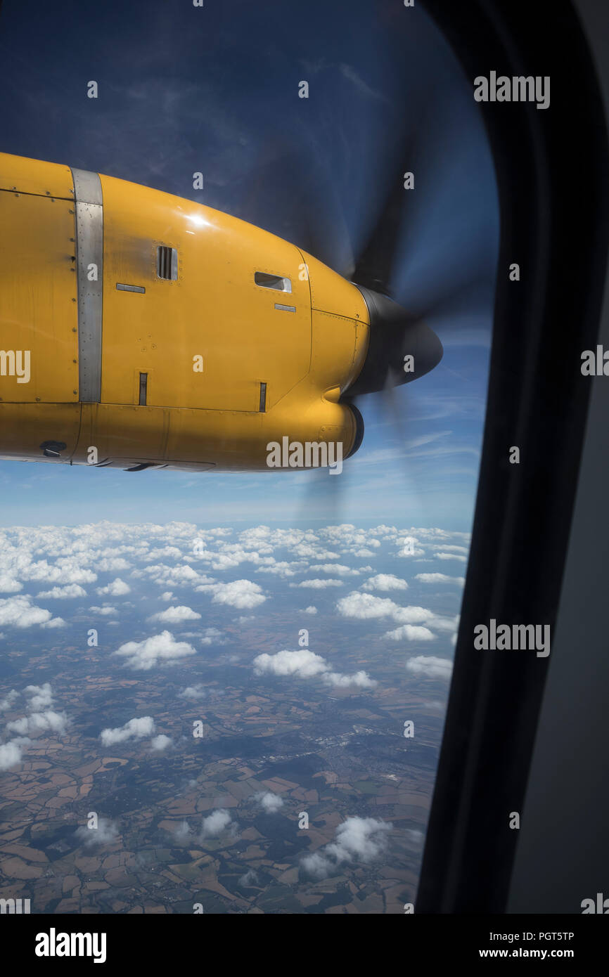 Propellor Klinge eines Aurigny Air Services bei 42-512 Turbo-Prop-Flugzeug Stockfoto