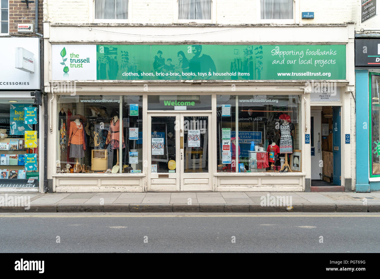 Die trussell Vertrauen food bank Charity Shop Stockfoto