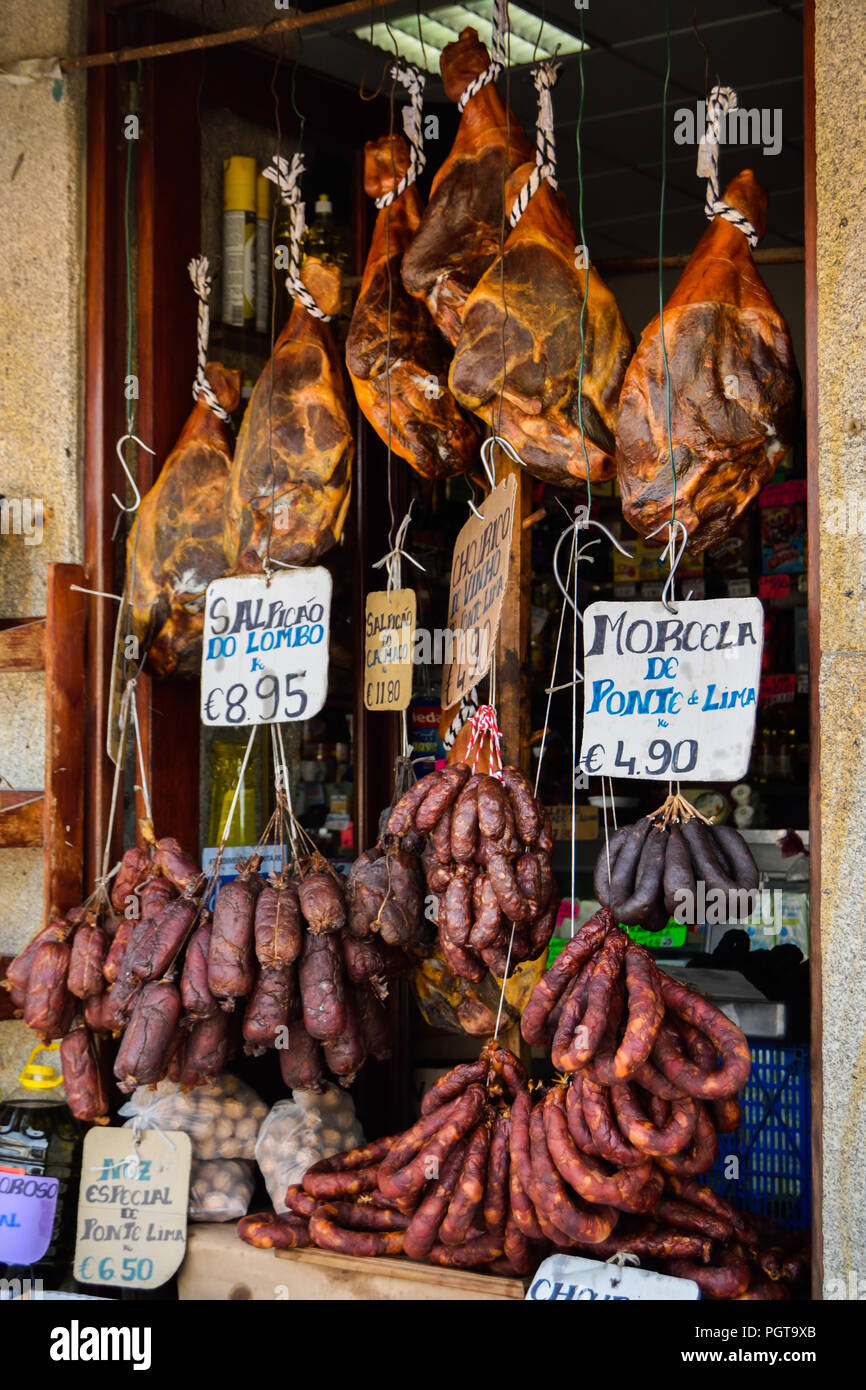 Traditionelle lokale Speicher in Ponte de Lima Portugal Stockfoto