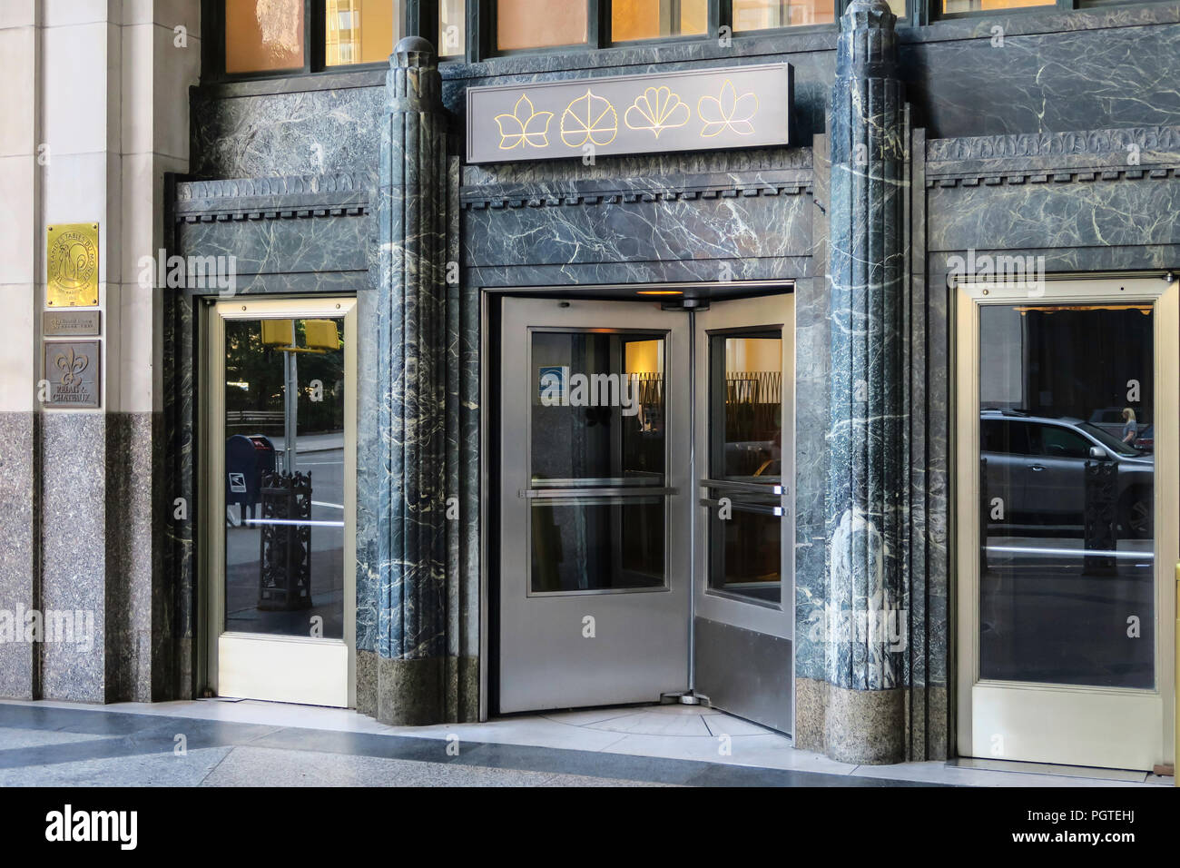 Revolving Door Doors Stockfotos Revolving Door Doors