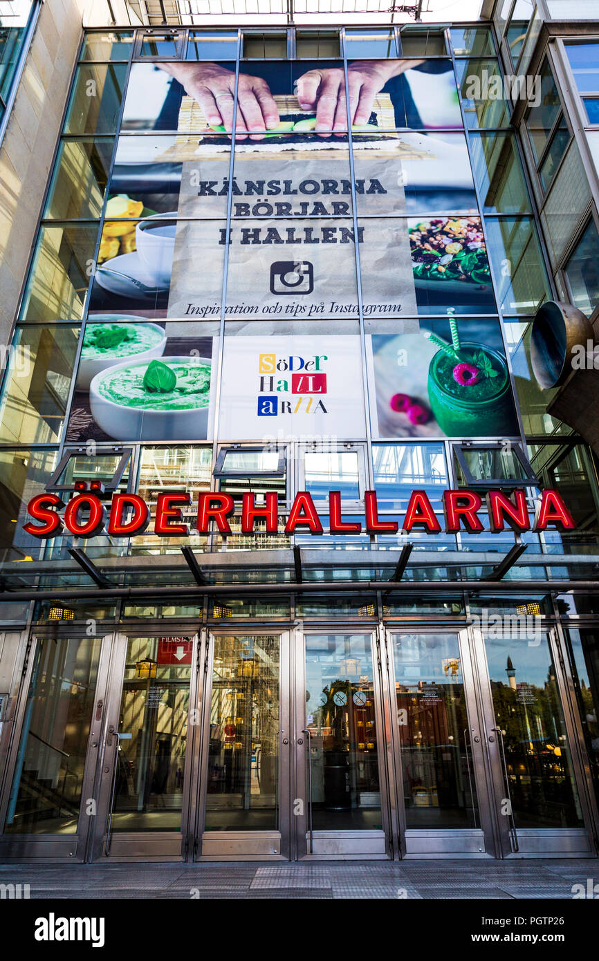 Eingang zum Einkaufszentrum Söderhallarna, Stockholm, Schweden Stockfoto