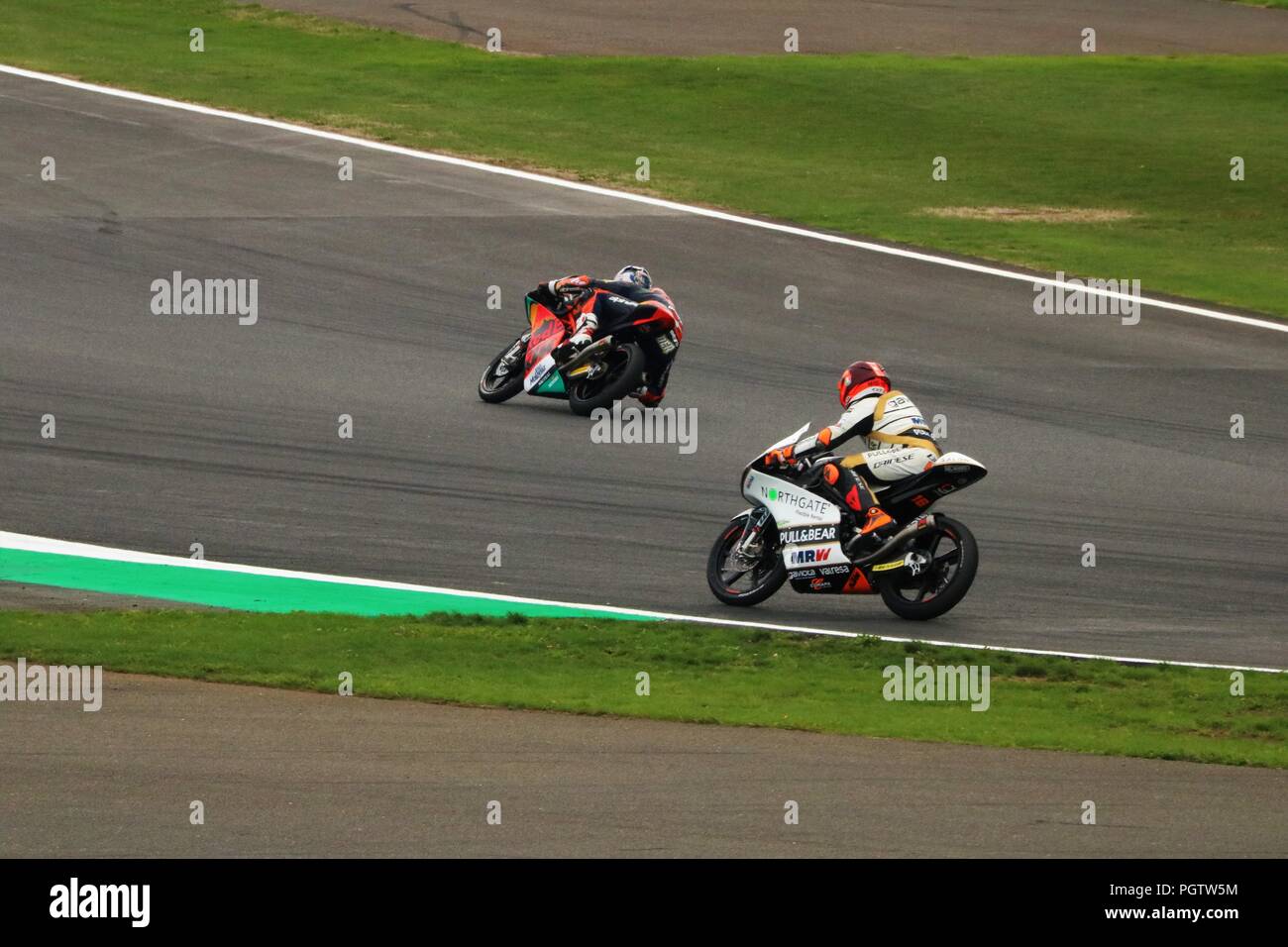 Silverstone, Northamptonshire, GB, 24. August 2018 - 2018 GOPRO Britischen Grand Prix MOTORGP Freie Praxis Tag - jede Menge zwei Rad Action auf der Strecke Stockfoto