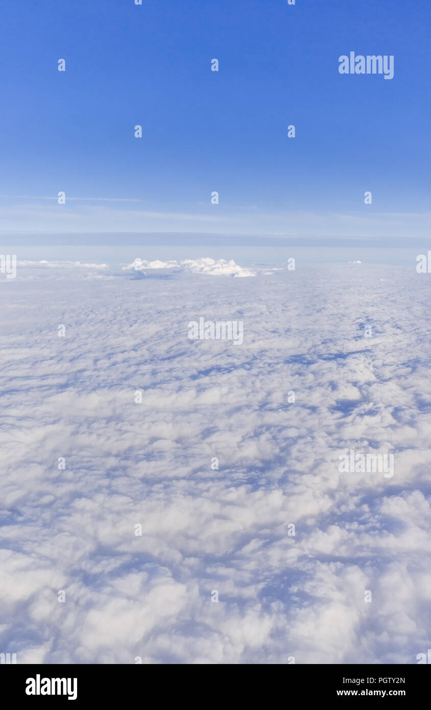 Über den Wolken Stockfoto