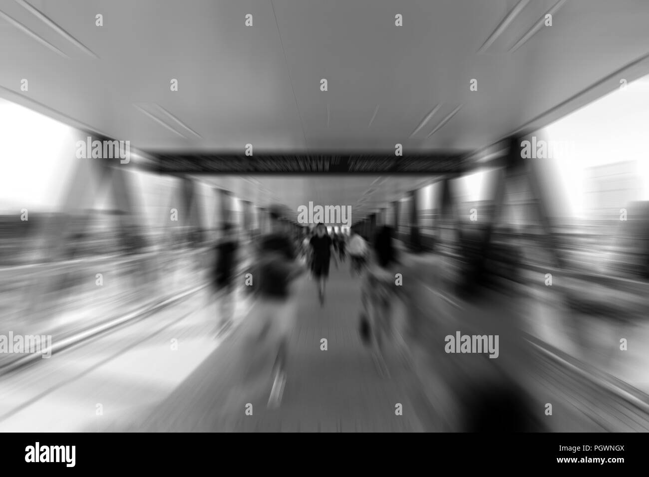 Blur Fußgängerbrücke Hintergrund Stockfoto
