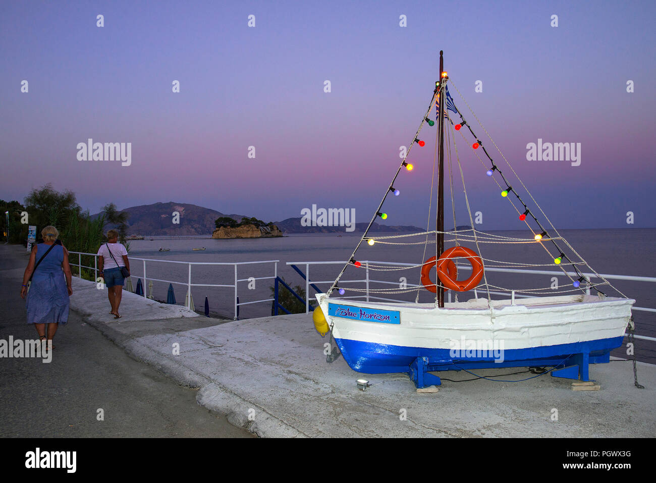 Promenade, Agios Sostis, Zakynthos, Griechenland Stockfoto