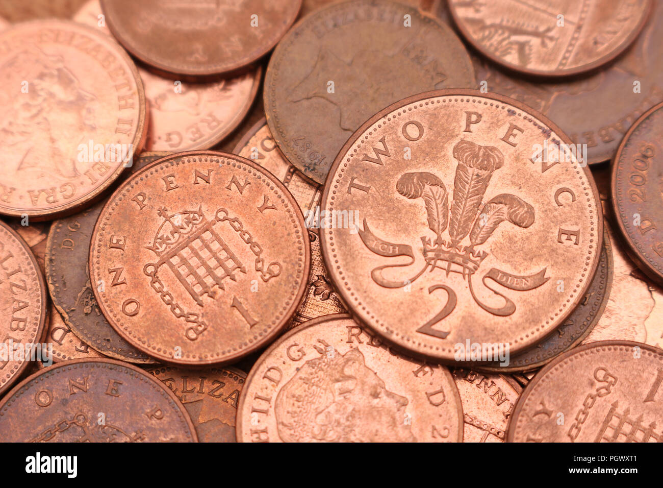 1 Pence und zwei Pence UK Kupfermünzen Stockfoto
