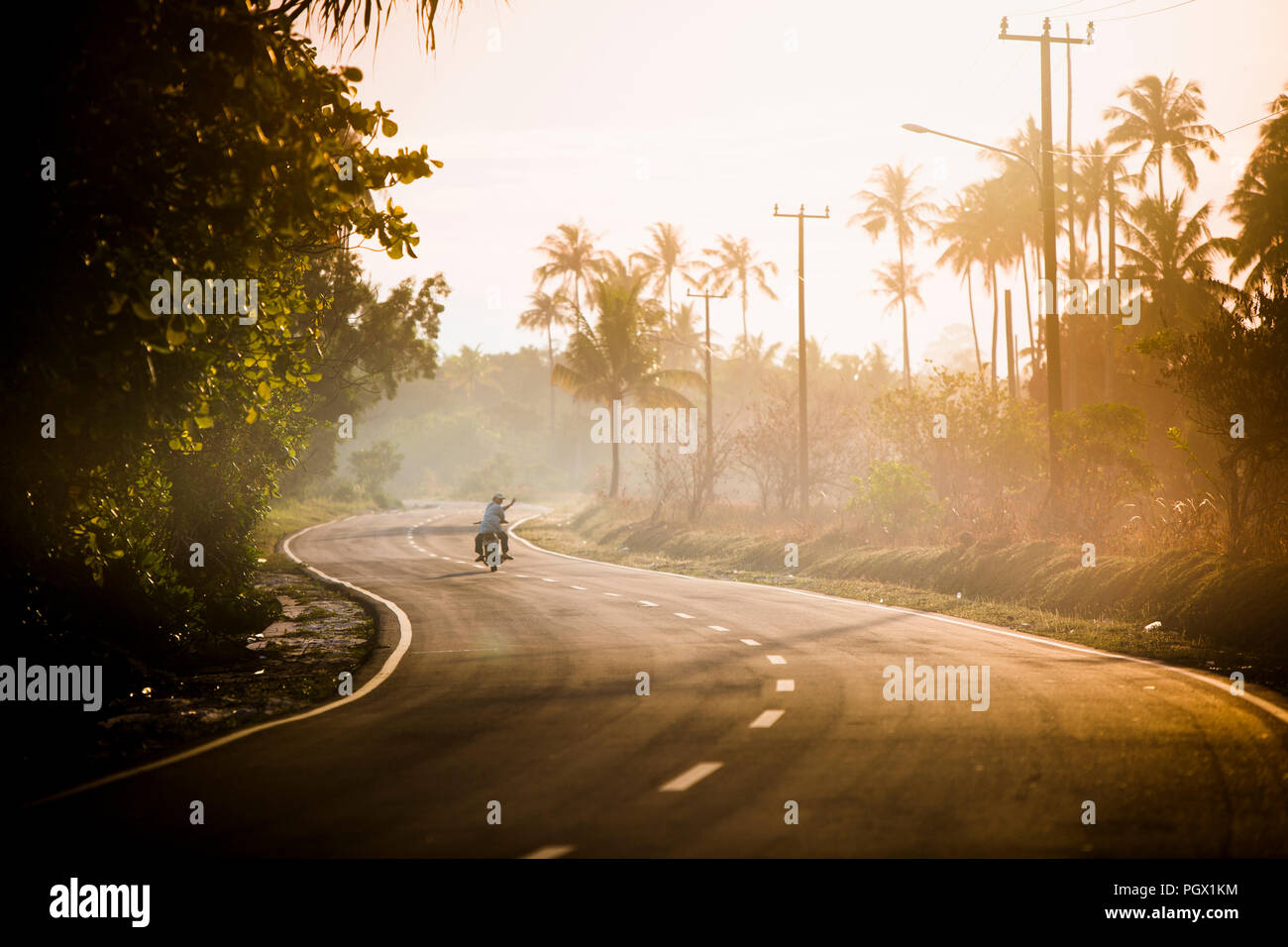 Sunrise pendeln auf der Insel Belitung, Indonesien. Stockfoto