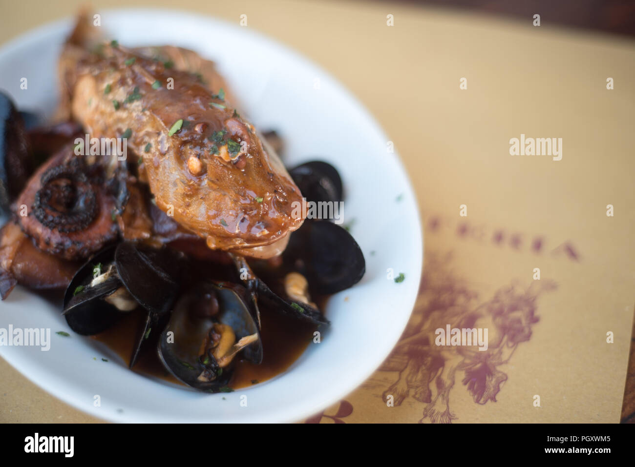 la Barrocciaia Restaurant, typisches Essen. Cacciucco alla livornese Stockfoto