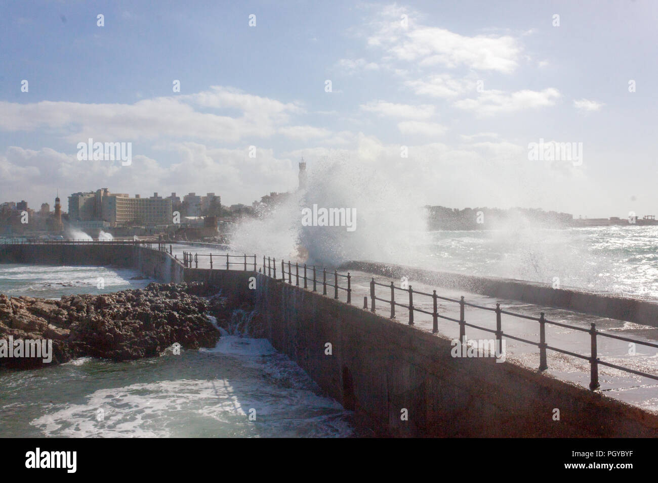 Leuchtturm von Alexandria und thr Montaza Palastes Stockfoto