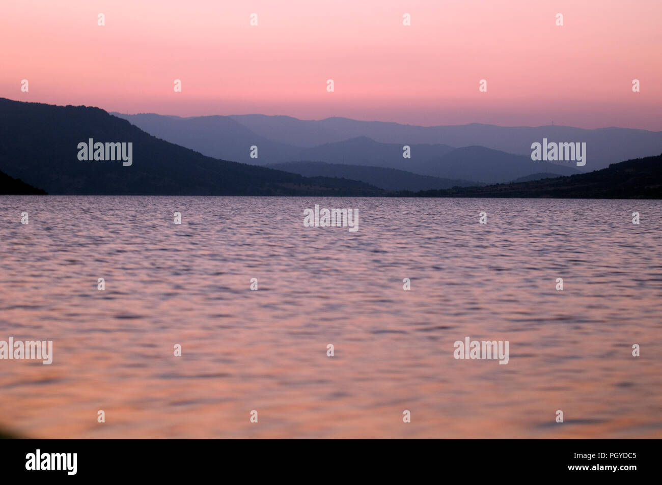 Frankreich - Herault (34) - Salagou See nach Sonnenuntergang Lac du Salagou Stockfoto