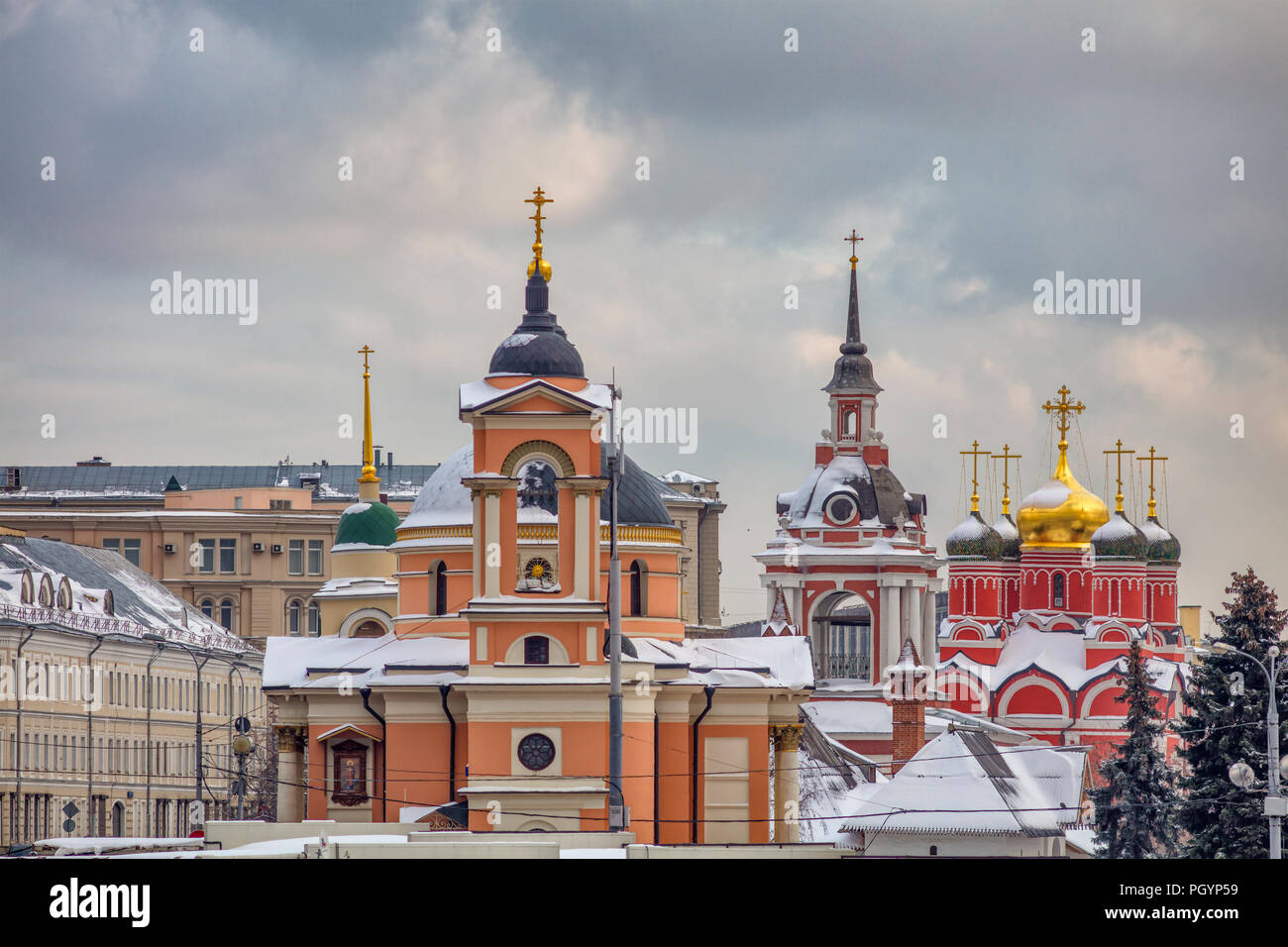 Kirchen auf Varvarka Street, Moskau, Russland Stockfoto