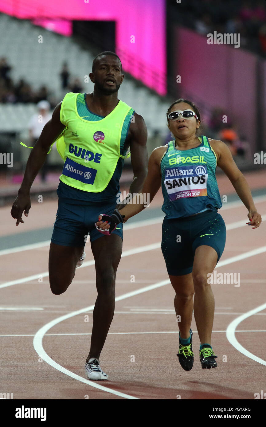 Jhulia Santos aus Brasilien in der Frauen 100m T11 Finale auf der Welt Para Meisterschaften in London 2017 Stockfoto