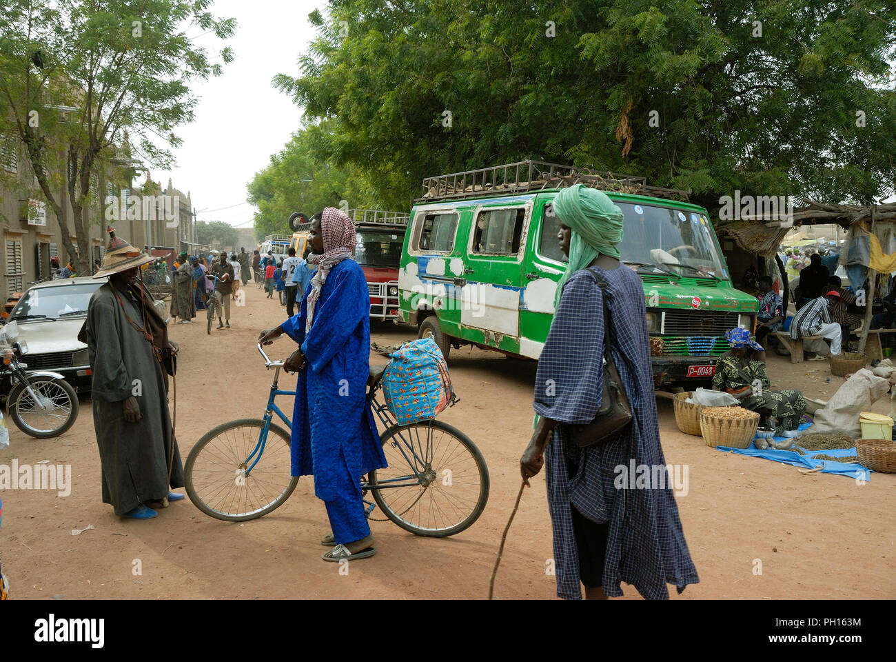 Wochenmarkt Tag, Montag an Djenné, einem UNESCO-Weltkulturerbe. Mali, Westafrika Stockfoto