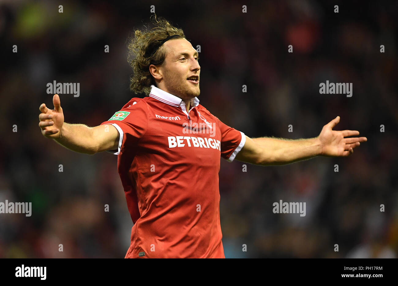 Nottingham Forest Michael Hefele reagiert, nachdem der letzte während der carabao Cup, zweite Runde an der Stadt Boden, Nottingham Pfeifen. Stockfoto