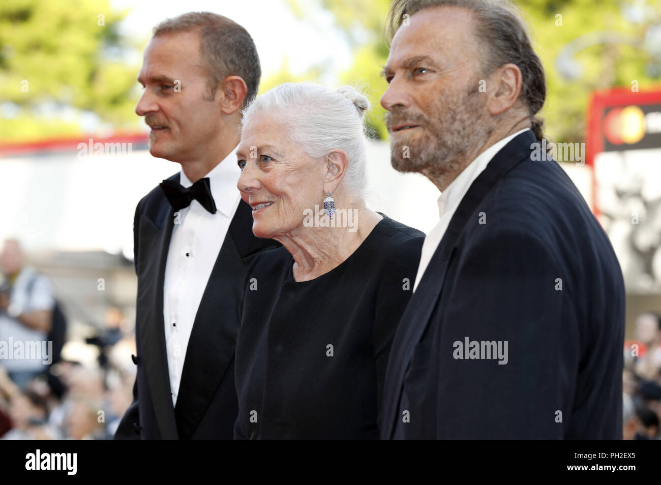 Venedig, Italien. 29 Aug, 2018. Carlo Gabriel Nero, Vanessa Redgrave und Franco Nero die Teilnahme an der "ersten Mann" Premiere beim 75. Internationalen Filmfestival von Venedig im Palazzo del Cinema am 29. August 2018 in Venedig, Italien | Verwendung weltweit Quelle: dpa/Alamy leben Nachrichten Stockfoto