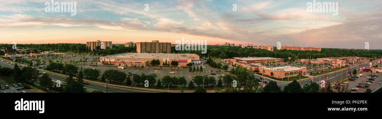 London Ontario Skyline auf einer diesigen Sonnenuntergang Tag Stockfoto