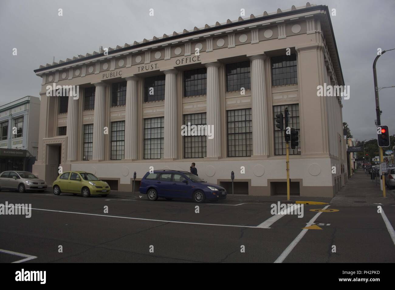 Fassade des öffentlichen Vertrauens Bürogebäude, einem klassischen Gebäude in Napier, Neuseeland an einem bewölkten Tag, 29. November 2017. () Stockfoto