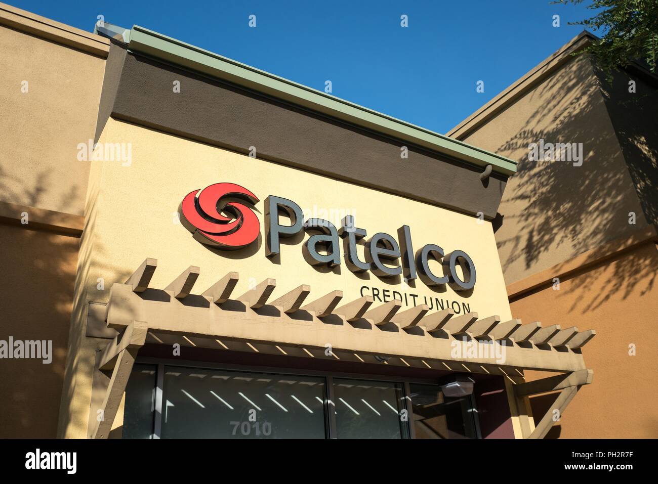 Fassade des Patelco Credit Union mit Zeichen und Logos in Dublin, Kalifornien, 23. Juli 2018. () Stockfoto
