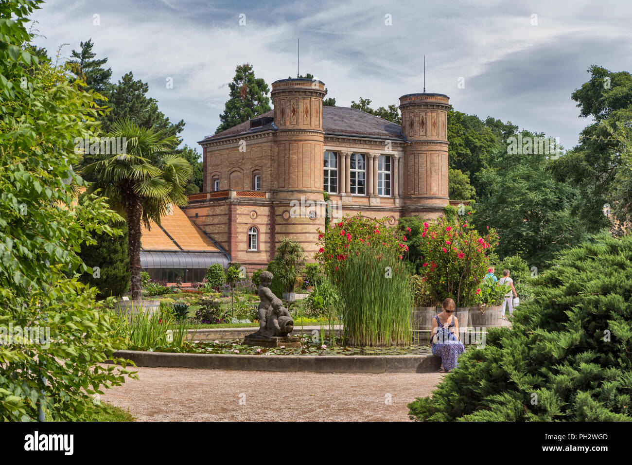 Orangerie 1857 Der Botanische Garten Schlosspark Karlsruhe Baden Wurttemberg Deutschland Stockfotografie Alamy