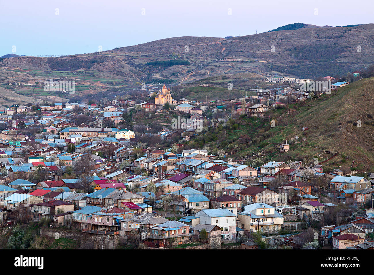 Blick über die Altstadt von Akhaltsikhe, Georgien, Kaukasus. Stockfoto
