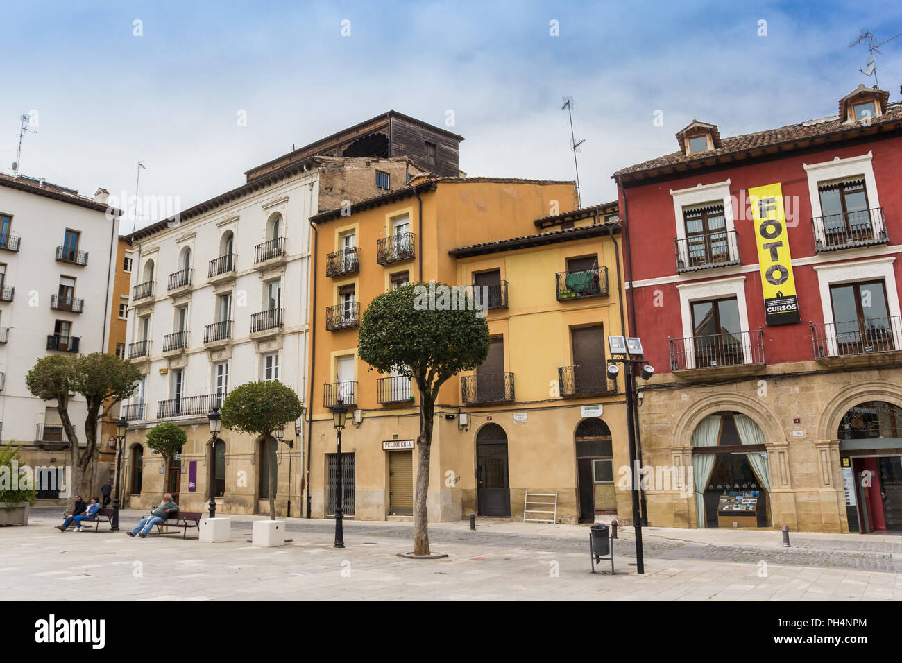 Bunte Häuser auf dem Marktplatz von Logrono, Spanien Stockfoto