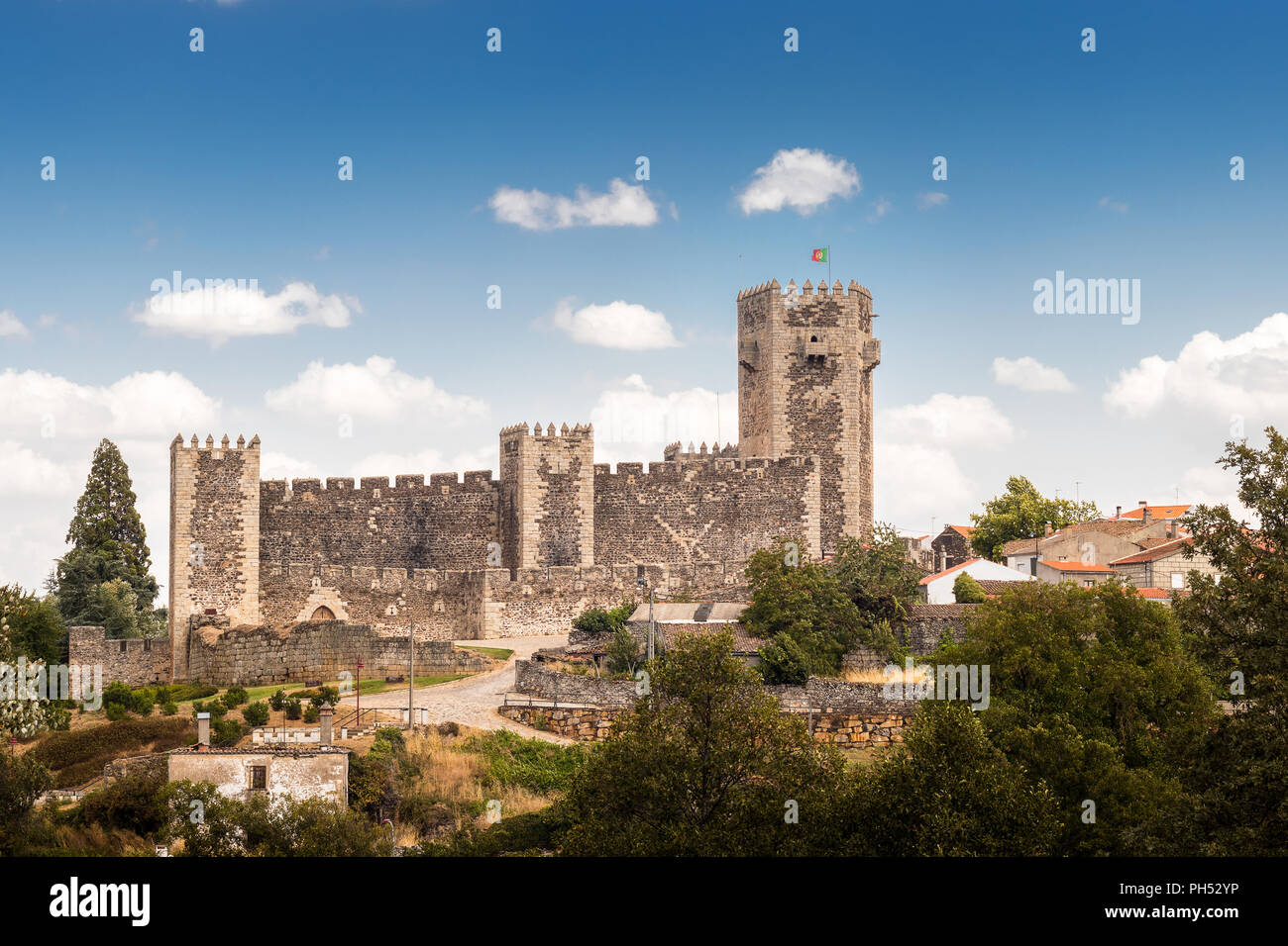 Blick auf die Burg Sabugal in Portugal. Stockfoto
